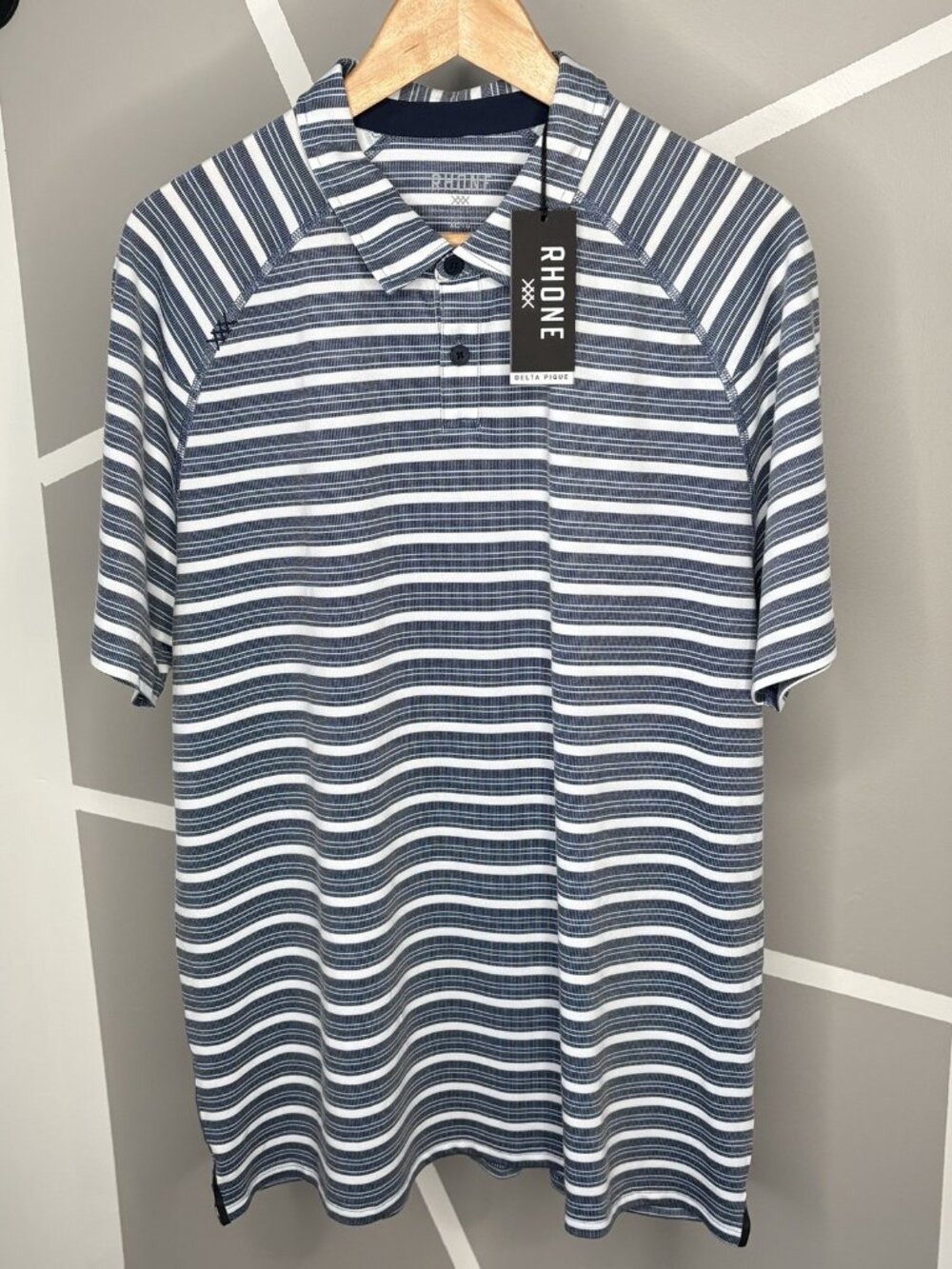 NWT Rhone Delta Pique Navy Blue Striped SS Polo Men’s XL Button Down